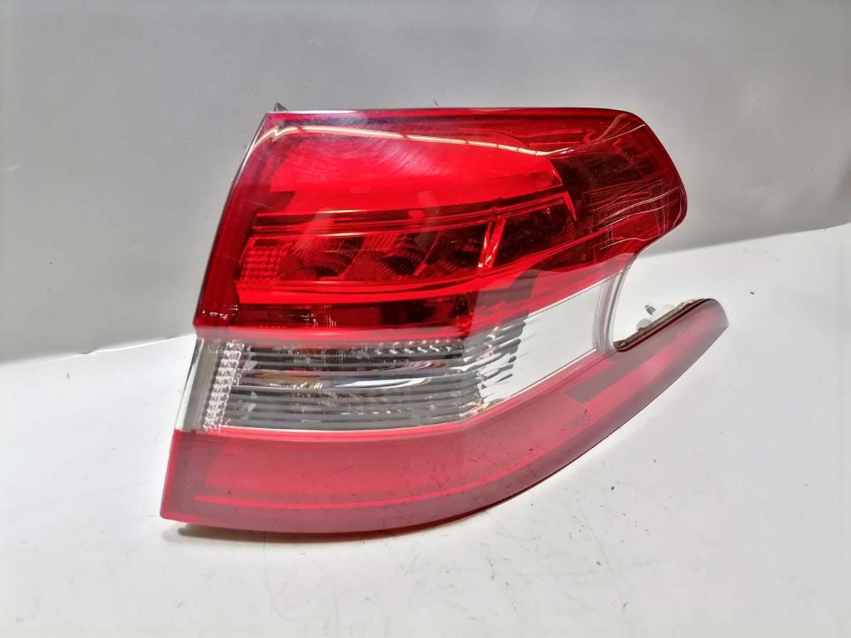 Peugeot 308 2 SW original Rücklicht Rückleuchte Schlussleuchte rechts Kombi Bj.2016